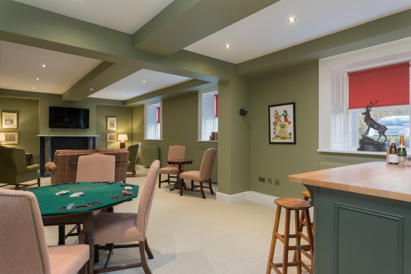 Games Room & Bar — photo 1